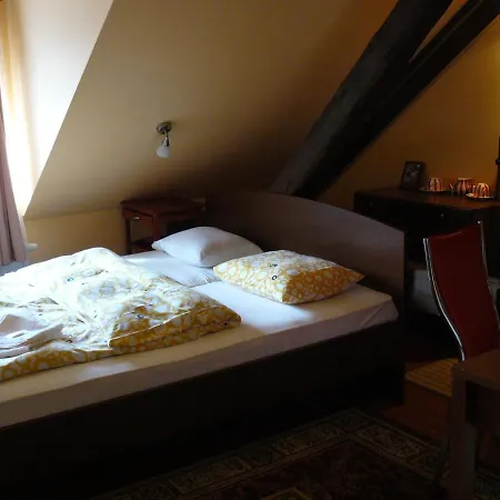 Hotel Clochard 3*