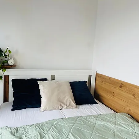 Clochard Hotel 3*