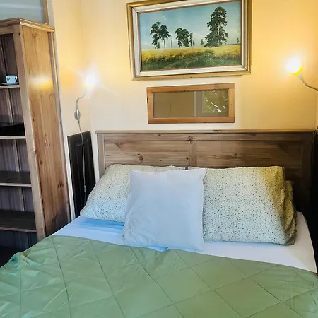 Clochard Hotel