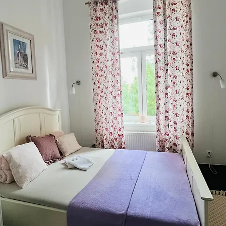 Hotell Art Chomutov